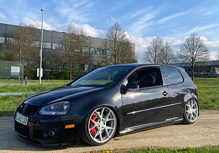VW Golf Volkswagen 5 GTI viele Extras Luftfahrwerk etc.