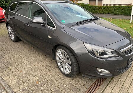 Opel Astra J Sports Tourer Sport