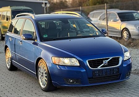 Volvo V50 2.4 Kombi D5 Summum 179PS Automatik