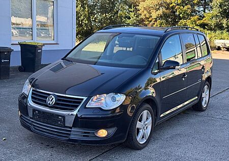 VW Touran Volkswagen United