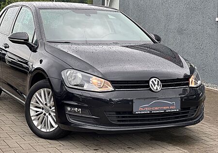 VW Golf Volkswagen VII Lim. 2.0TDI Cup |1.HAND|6.GANG|PARKASS|