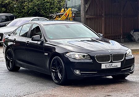 BMW 525d SCHECKHEFT / SERVICE NEU