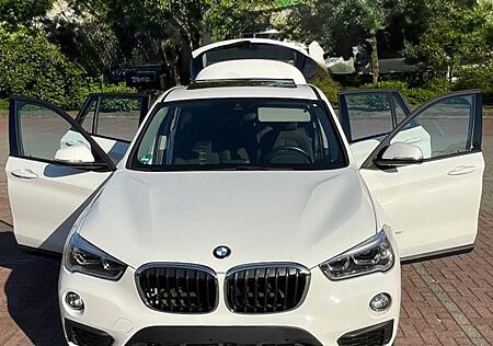 BMW X1 xDrive20i Advantage Steptronic Advantage