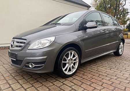 Mercedes-Benz B 200 SPORTPAKET 1.HAND PDC SITZHEIZUNG KLIMA