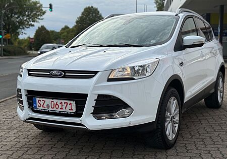 Ford Kuga Titanium 2HAND/TÜV NEU/LEDER