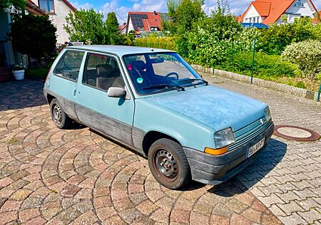 Renault R 5
