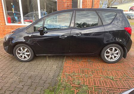 Opel Meriva B Innovation !!! HU NEU !!