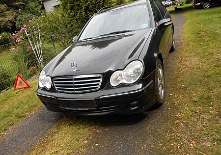 Mercedes-Benz C 180 KOMPRESSOR T ELEGANCE Elegance