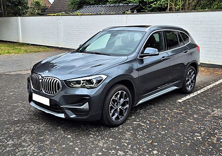 BMW X1 xDrive18d xLine, Pano, HuD, Navi, Allrad