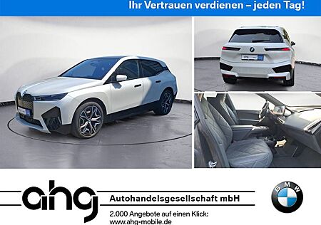 BMW iX xDrive50 Sportpaket Integal-Aktivlenk. AHK