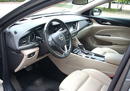 Opel Insignia 2.0 Diesel 125kW Busin.Aut.Leder LED