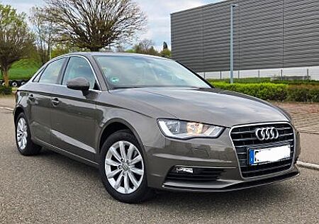 Audi A3 1.4 TFSI S tronic Attraction Attraction