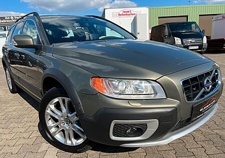 Volvo XC 70 XC70 D3 AWD /LEDER/NAVI/BIXENON/ALUFELGEN/