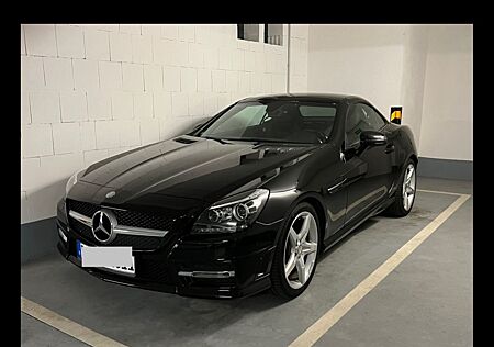 Mercedes-Benz SLK 200 - AMG LINE-Navi/Leder/Pano/Sitzh./Xenon