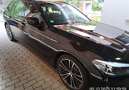 BMW 530d xDrive Touring A -