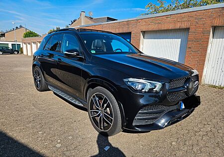 Mercedes-Benz GLE 350 d 4MATIC 7- Sitzer AMG-Paket