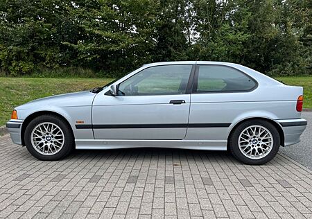 BMW 323ti Compact -