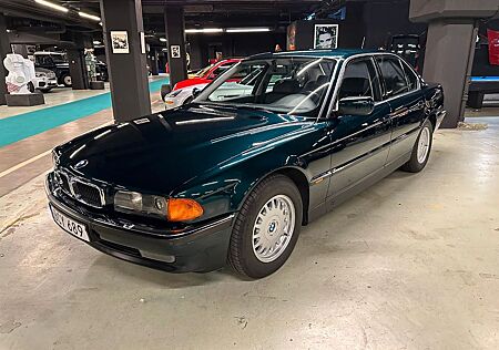 BMW 750i Auto