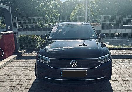 VW Tiguan Volkswagen 1.5 TSI ACTIVE(Neuwagengarantie bis 2027)