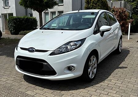 Ford Fiesta 1,25 Champions Edition 4/5Türer