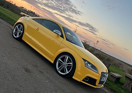 Audi TTS Coupe 2.0 TFSI quattro -