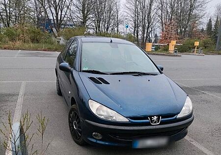 Peugeot 206 1.4 Automatik mit Tüv + Fahrbereit