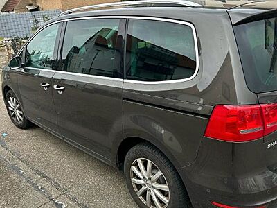 Volkswagen Sharan 2.0 TDI DSG 130kW BMotion T Comfortli...