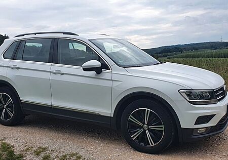 VW Tiguan Volkswagen 2.0 TDI SCR DSG Comfortline Comfortline