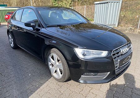 Audi A3 2.0 TDI 135kW Ambiente