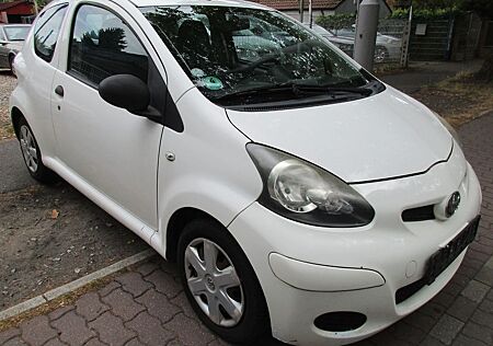 Toyota Aygo (X) Aygo AYGO Basis