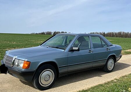 Mercedes-Benz 190 / W201