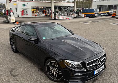 Mercedes-Benz E 200 Autom. - AMG-Line, Multibeam-LED, Panorama