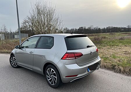 VW Golf Volkswagen 1.0 TSI Sound