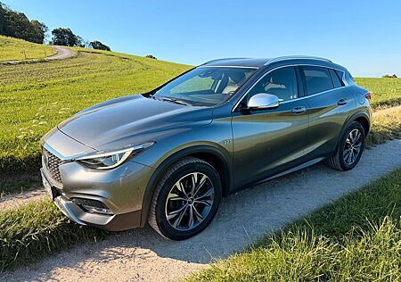 Infiniti QX30 2.2d DCT AWD Baugleich Mercedes GLA 4Matic