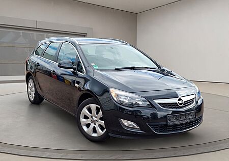 Opel Astra J Sports Tourer Sport+ SCHECKHEFT