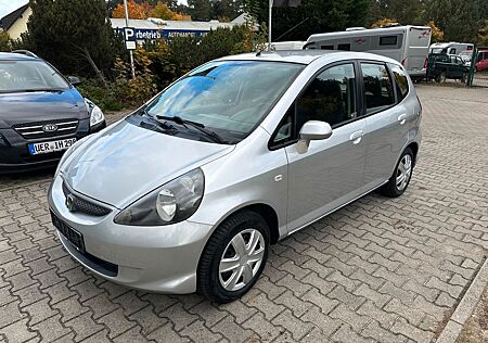 Honda Jazz gebraucht kaufen Honda Jazz 1.2 Cool NEU TUV !!!