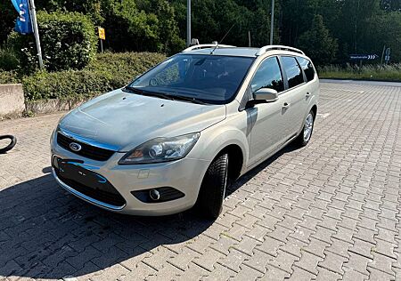 Ford Focus 1,8 Turnier Titanium,AHK,Xenon,TÜV bis3/26