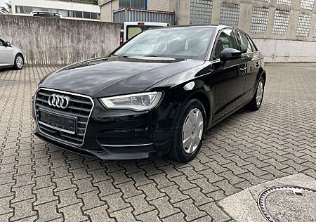 Audi A3 Sportback ~Automatik ~Navi~Xenon~ACC~Pdc~Shz~
