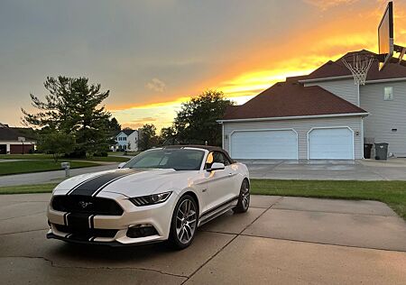 Ford Mustang US Muscle Car - 5.0 V8 GT Cabrio, 2. Hd.