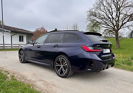 BMW 330e xDrive Touring // M Sport Pro, HUD, Pano