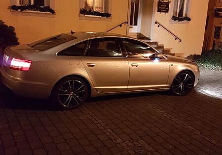 Audi A6 4.2 tiptronic quattro -
