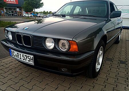 BMW 525i E34 , HU neu!