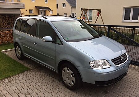 VW Touran Volkswagen Gepflegter 1.6 FSI