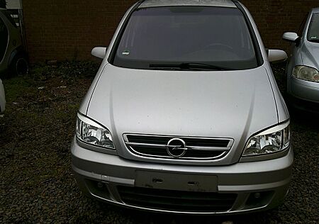 Opel Zafira A Edition
