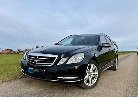 Mercedes-Benz E 350 CDI T 4matic/Elegance/Leder/Distr/SH/AHK