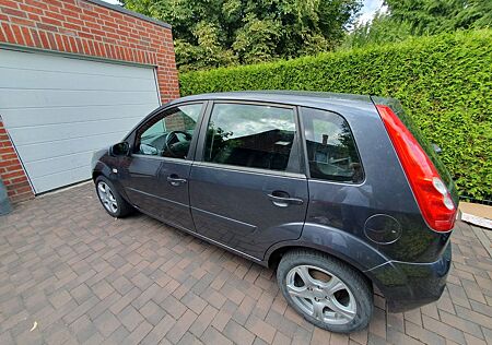 Ford Fiesta 1.0 | 60 PS | TÜV 10/25 | Top gepfle