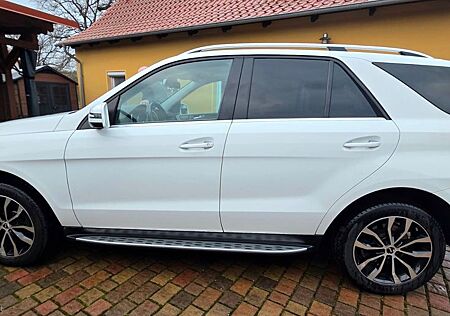 Mercedes-Benz ML 350 4MATIC -