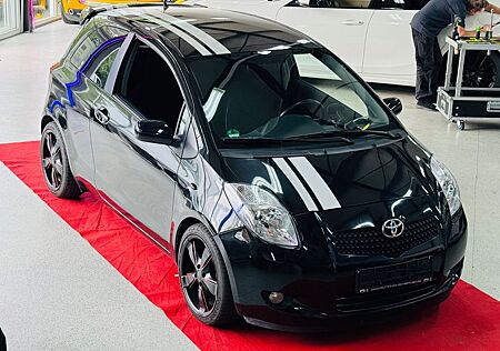 Toyota Yaris Executive -Sternenhimmel -Klima