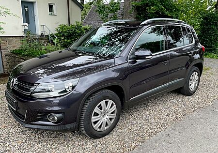 VW Tiguan Volkswagen 1,4 TSI Lounge MIT KLIMA NAVIGATION & AHK