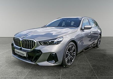 BMW 520 M Sport Touring EU6e d xDrive Limousine, M-S